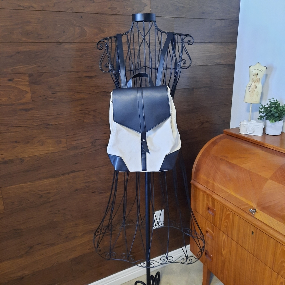 Deux Lux Backpack